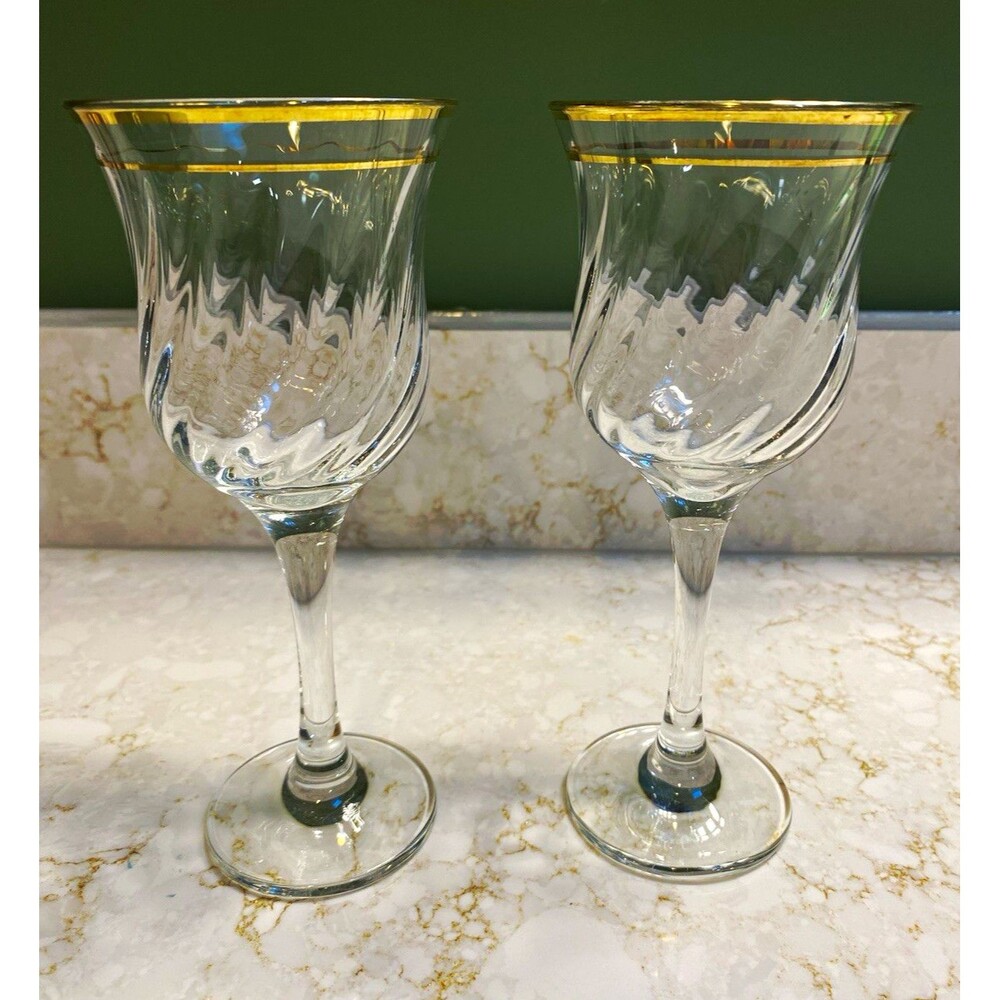 Set of 2 Clear Swirl Stemmed Wine Glasses Gold Rim 8\" Tall 3\" Wide Elegant